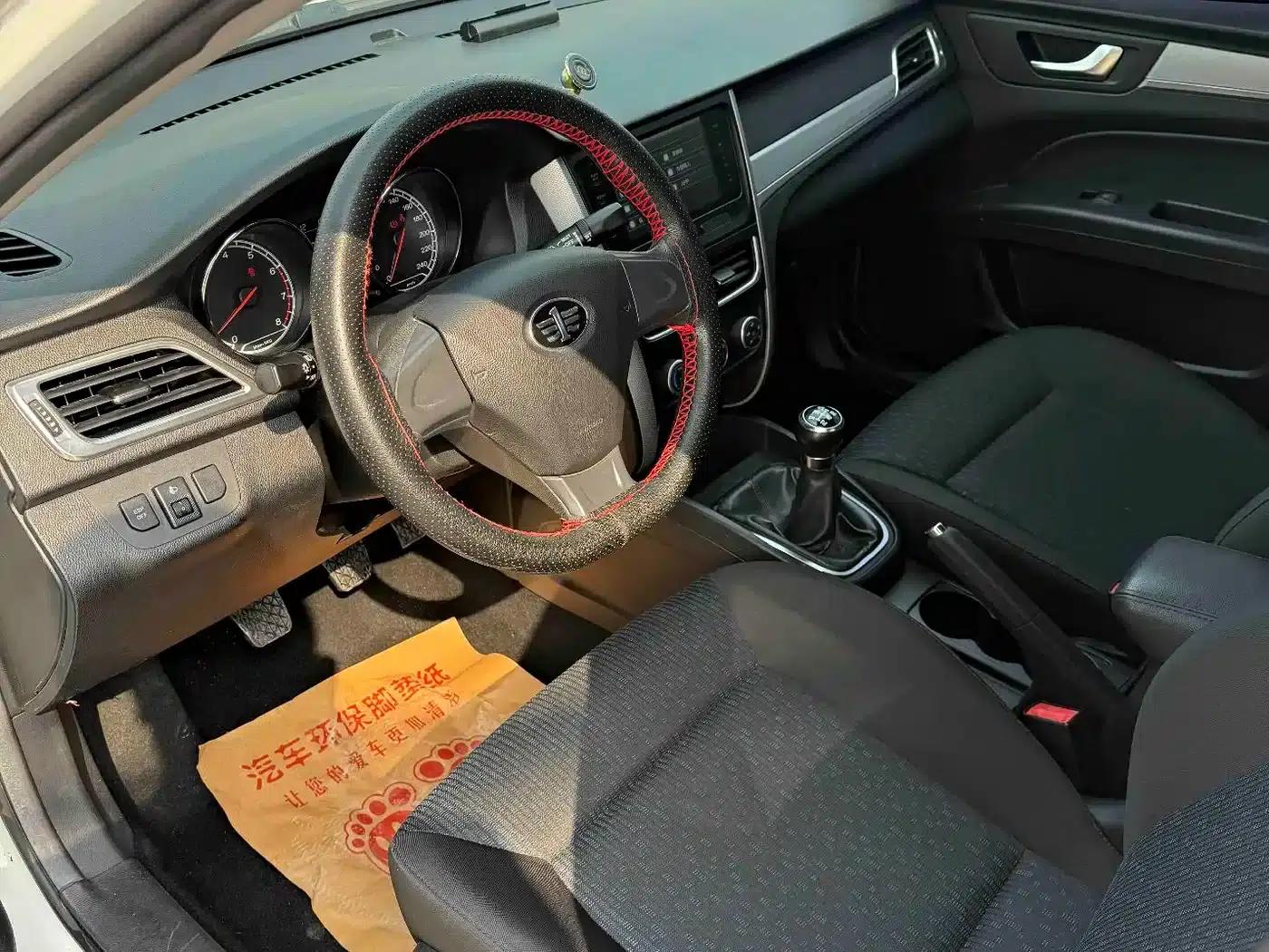Besturn B30 2016 1.6L Manual Comfort Model — миниатюра 8