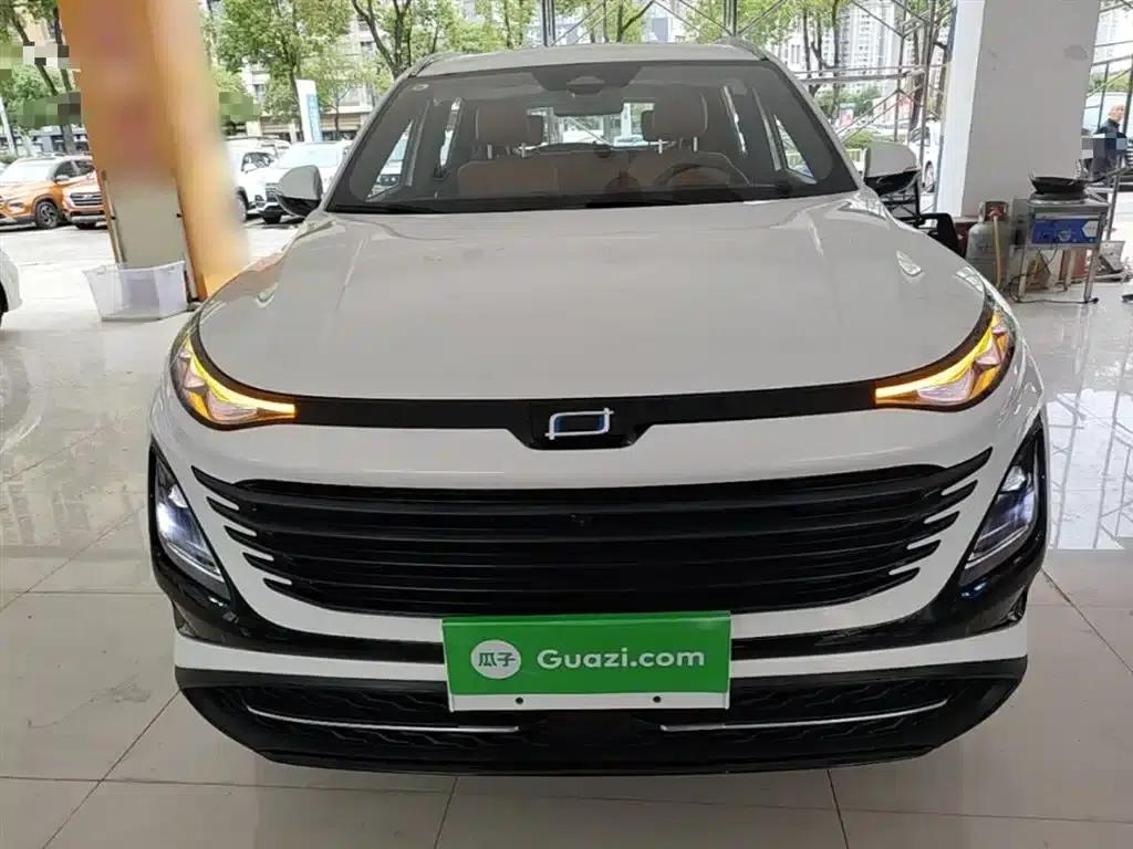 Bestune T90 2025 Dragon Edition 1.5T Enjoyment Model — миниатюра 3
