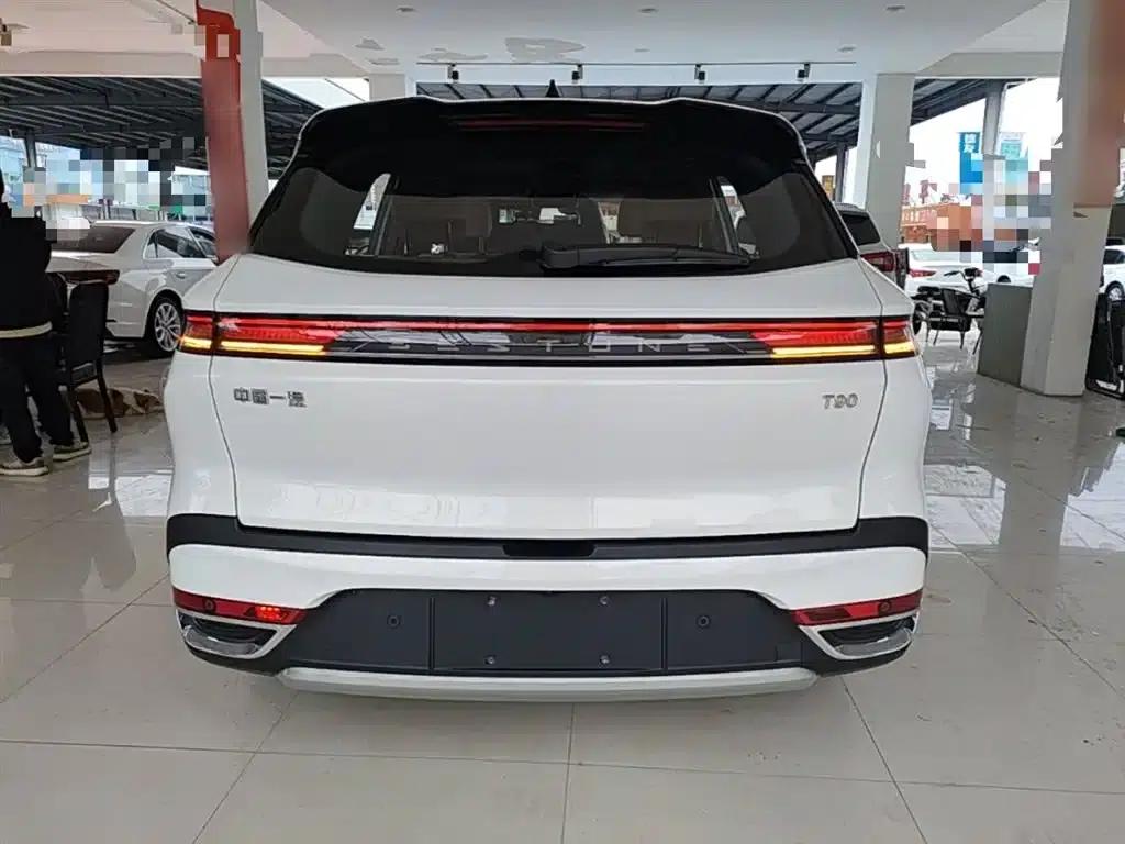Bestune T90 2025 Dragon Edition 1.5T Enjoyment Model — миниатюра 6