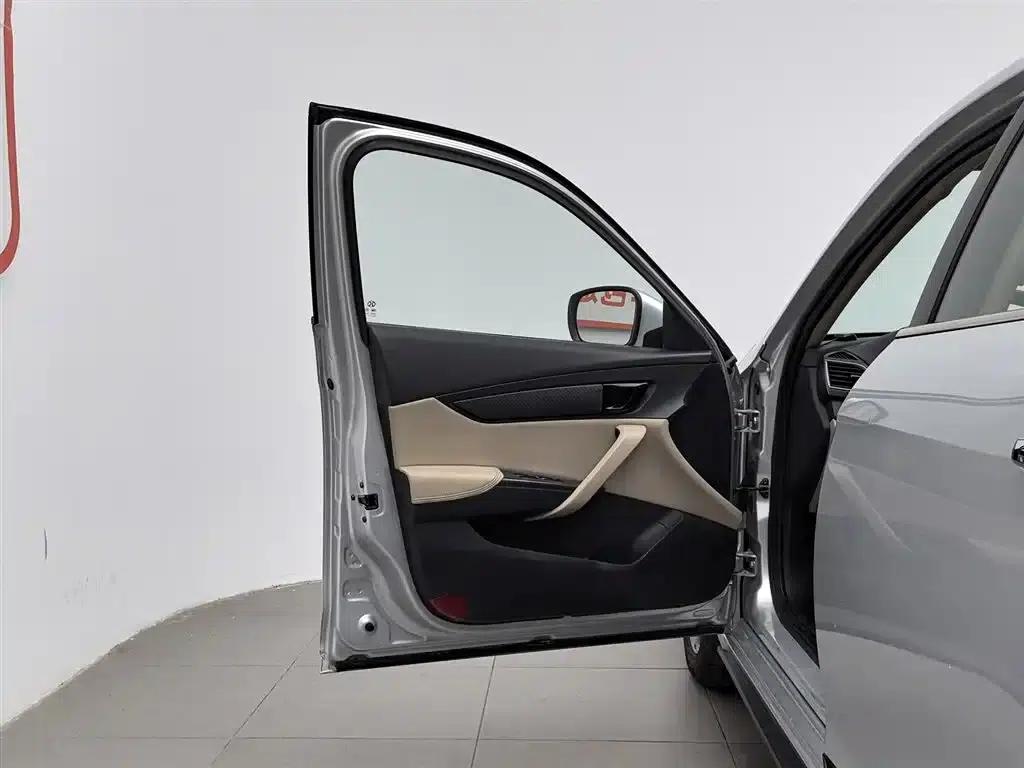 2015 Senova CC 1.8T Manual Comfort Edition — миниатюра 8