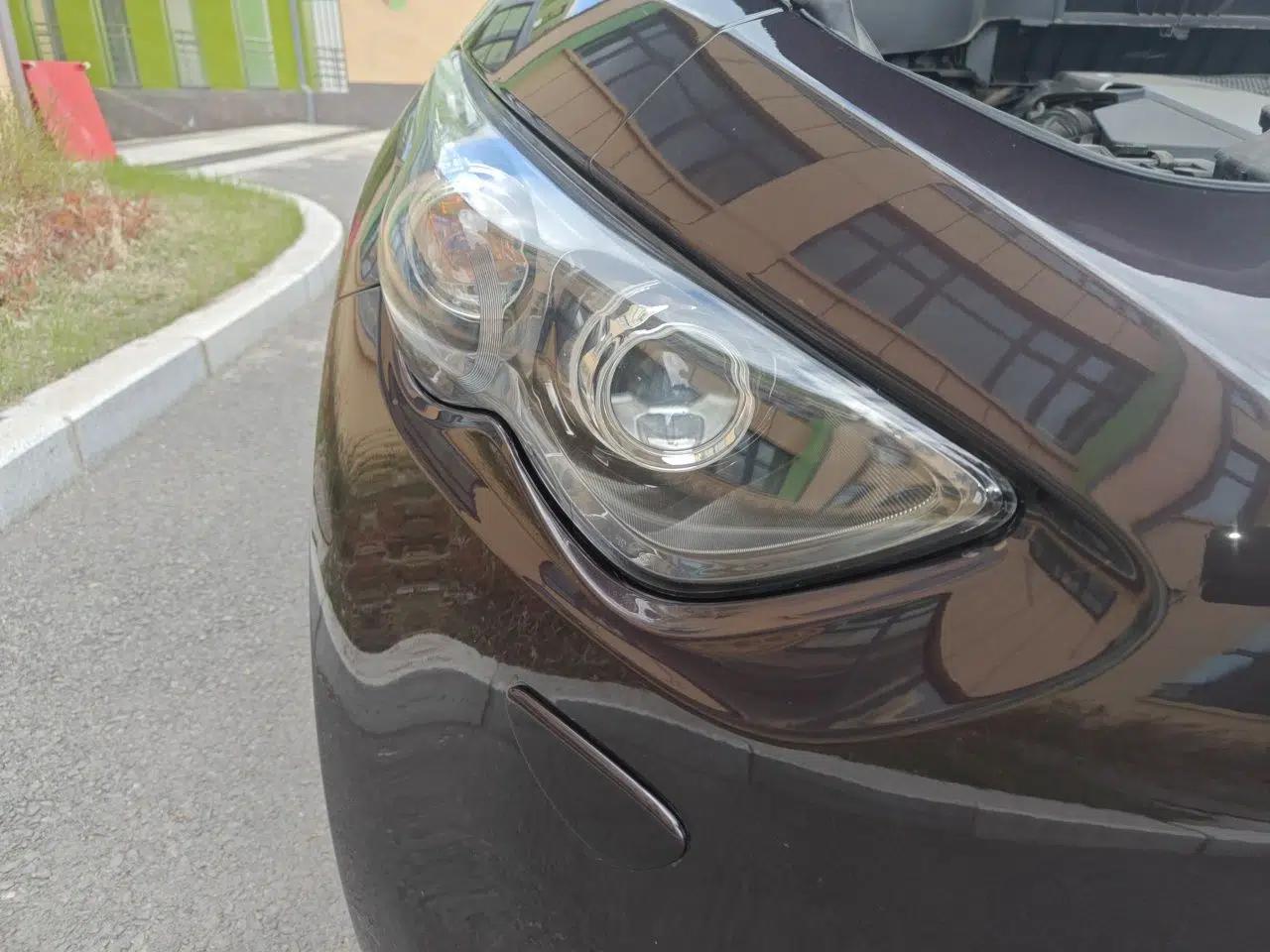Infiniti QX70 2013 3.7L Supreme Edition — миниатюра 7