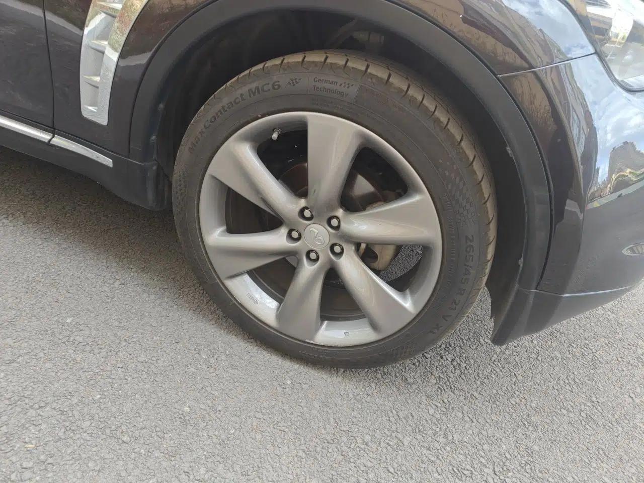 Infiniti QX70 2013 3.7L Supreme Edition — миниатюра 8