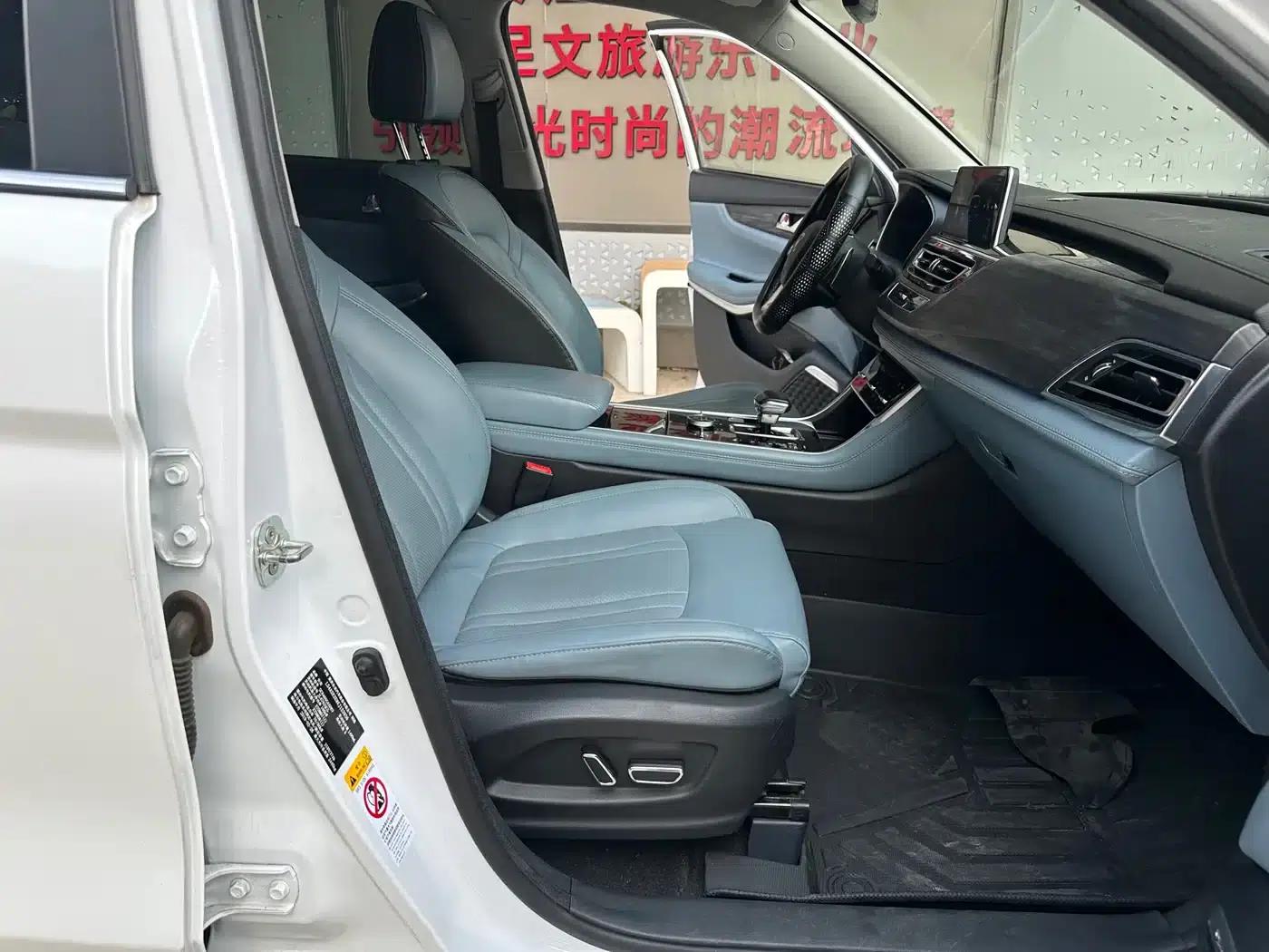 Changan CS75 New Energy 2018 1.5T PHEV Navigator Edition — миниатюра 16