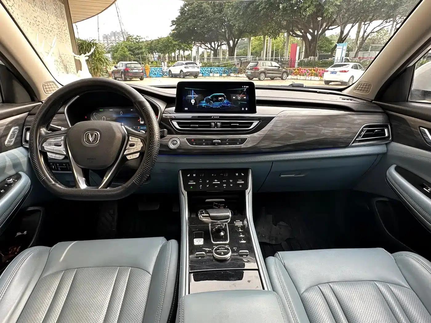 Changan CS75 New Energy 2018 1.5T PHEV Navigator Edition — миниатюра 18