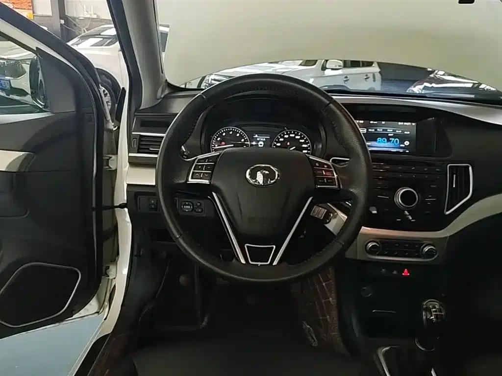 Great Wall C30 2016 1.5L Manual Deluxe Edition — миниатюра 11