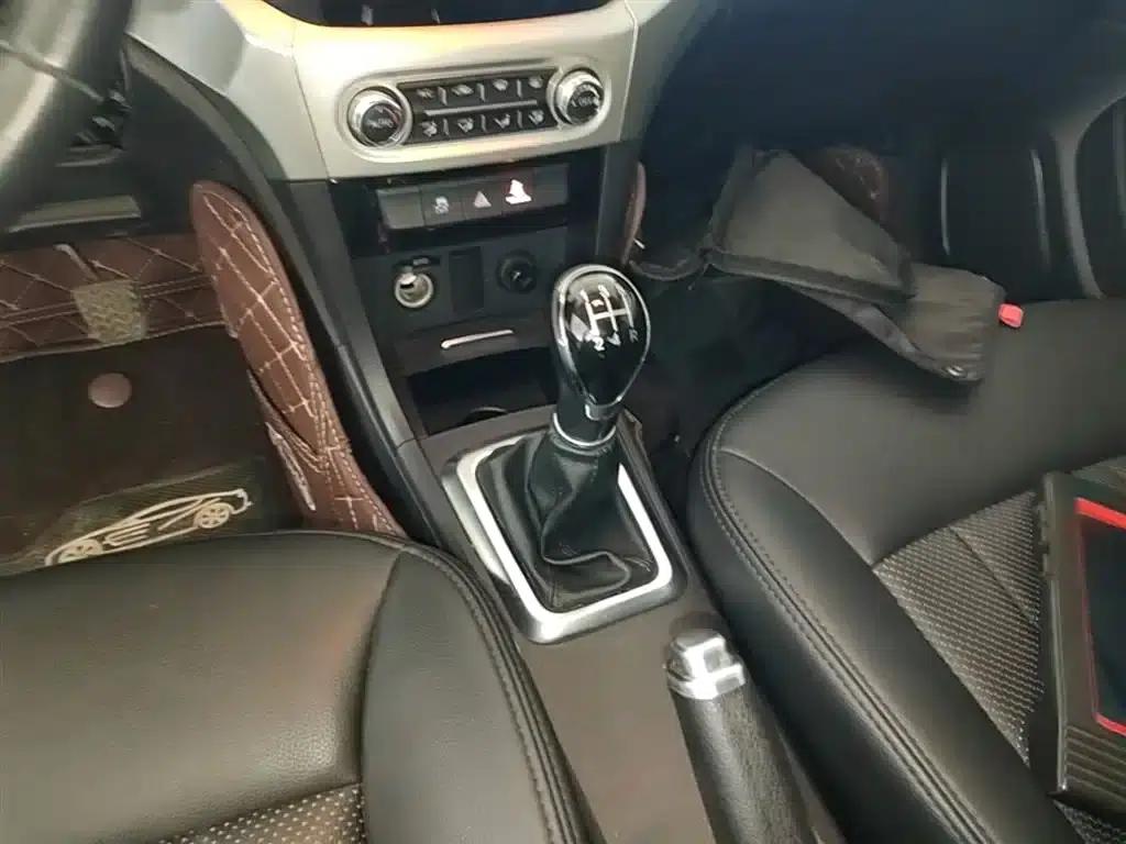 Great Wall C30 2016 1.5L Manual Deluxe Edition — миниатюра 14
