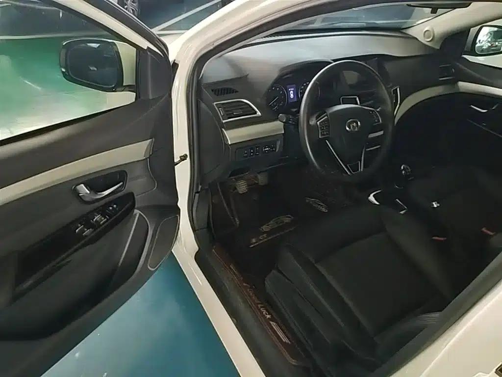 Great Wall C30 2016 1.5L Manual Deluxe Edition — миниатюра 16