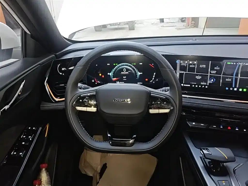 Changan Oushang X5 PLUS 2023 Facelift 1.5T DCT Premium Edition — миниатюра 11