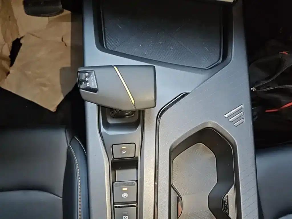 Changan Oushang X5 PLUS 2023 Facelift 1.5T DCT Premium Edition — миниатюра 14