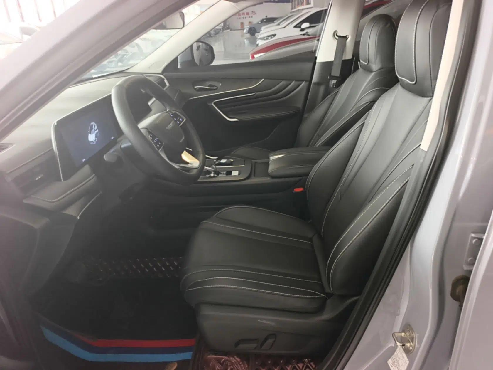 Venucia V 2021 260T Idol Edition — миниатюра 18