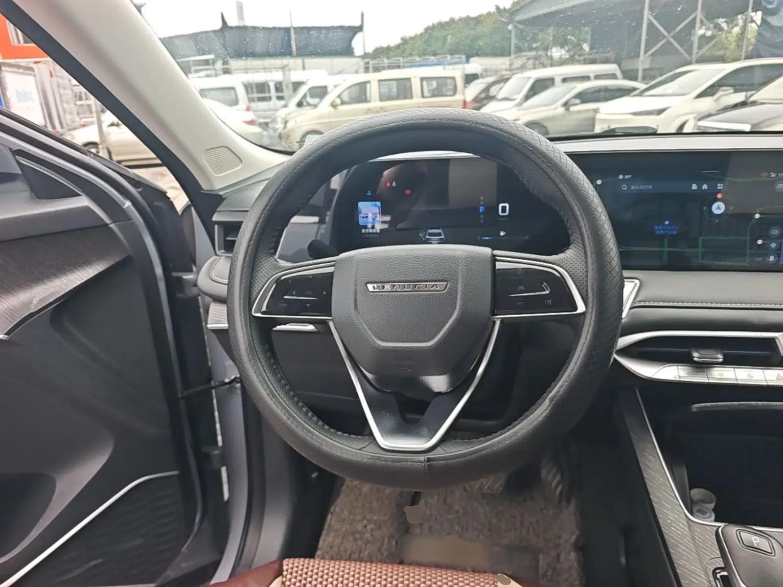 Venucia V 2023 260T Idol Edition Pro — миниатюра 14