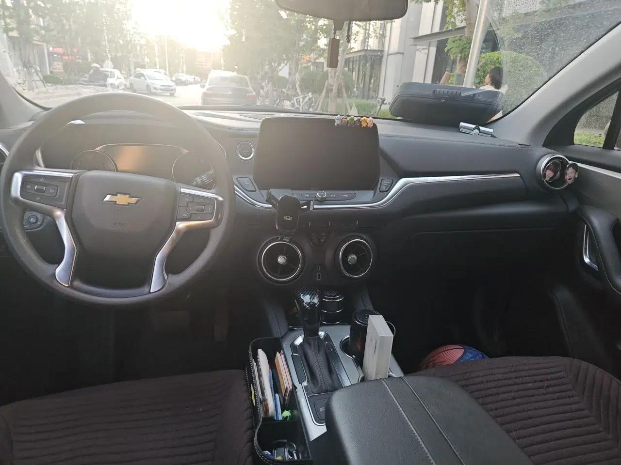 Chevrolet Blazer 2023 Light Hybrid 650T Model — миниатюра 10