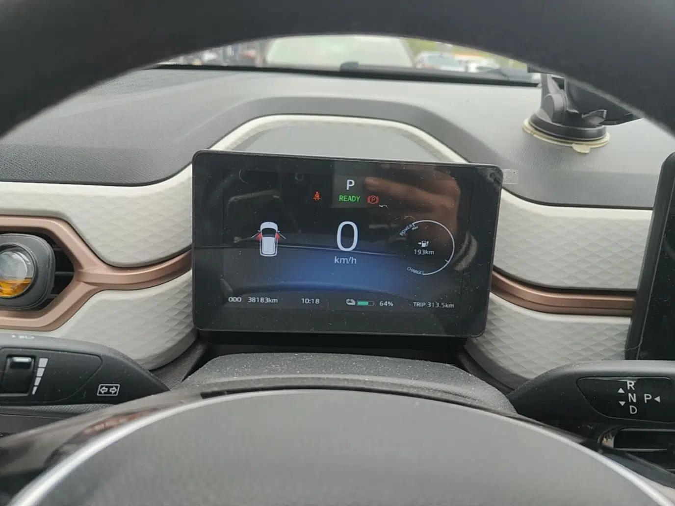 SOL E10X 2021 302 km Range Fashion Edition 31.4 kWh — миниатюра 15