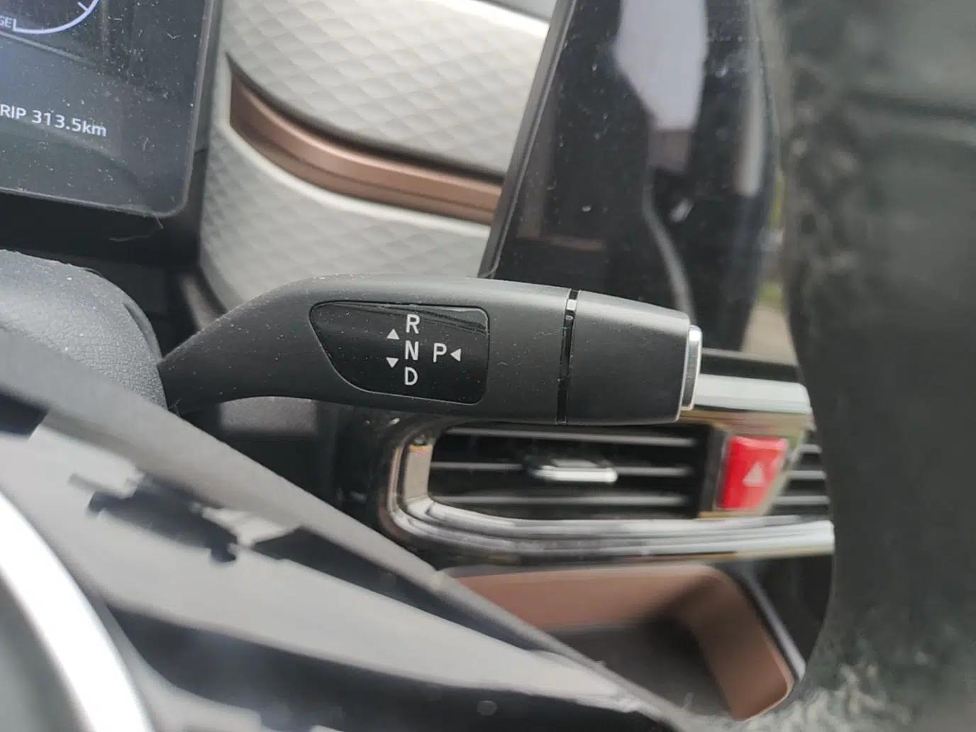 SOL E10X 2021 302 km Range Fashion Edition 31.4 kWh — миниатюра 17