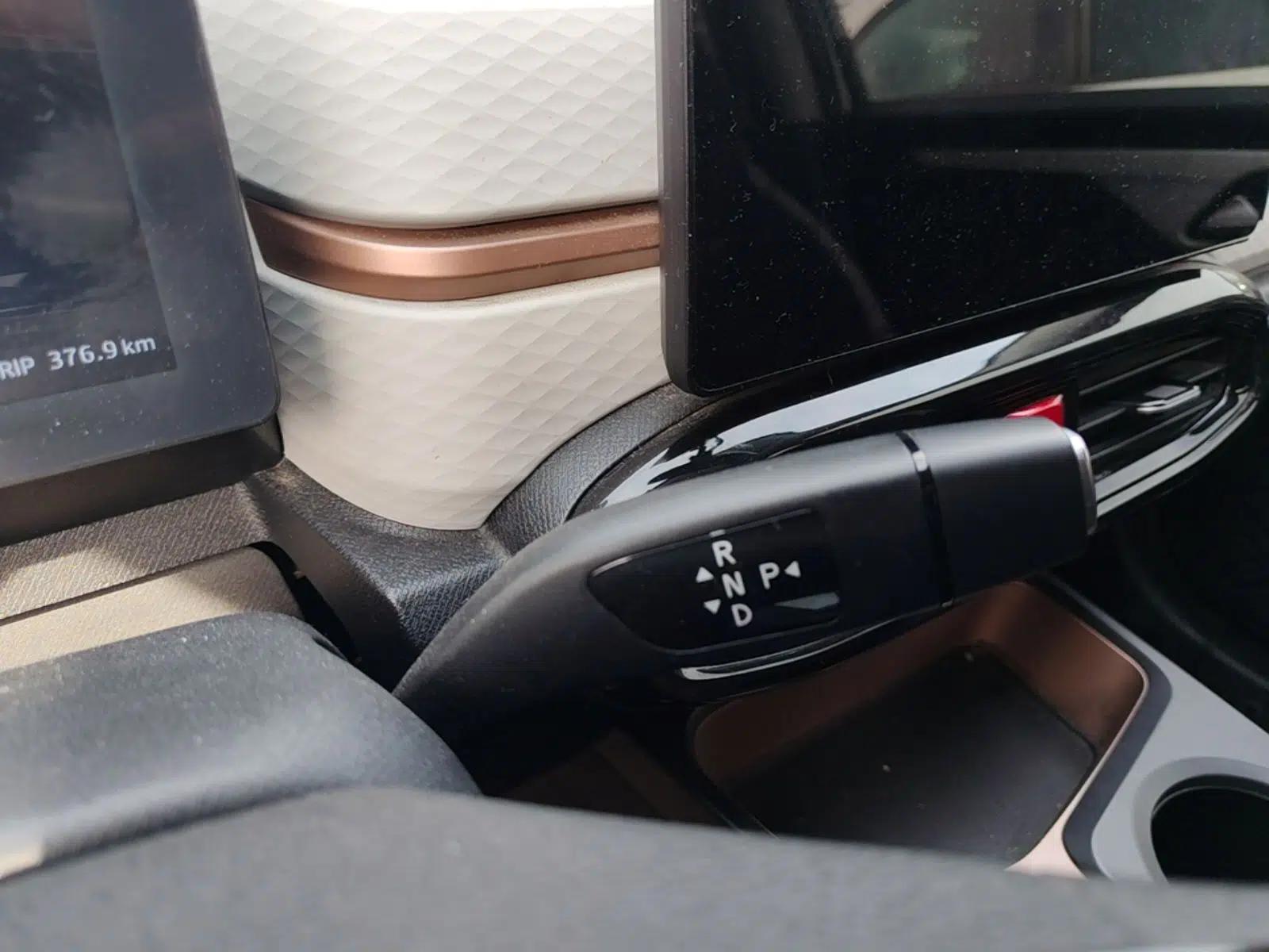 SOL E10X 2021 302 km Range Fashion Edition 31.4 kWh — миниатюра 17