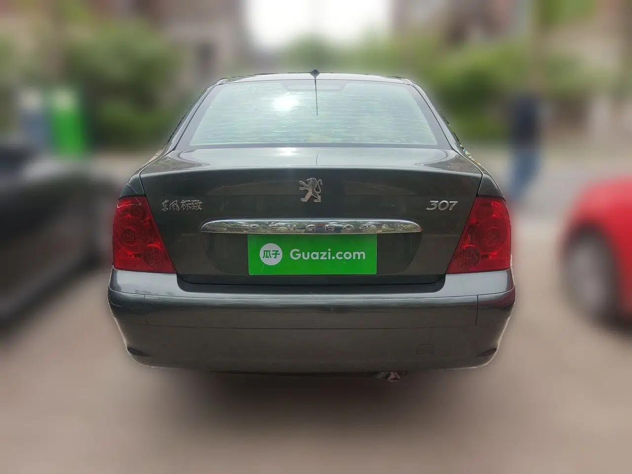 Peugeot 307 2010 Sedan 1.6L Automatic Comfort Edition — миниатюра 5