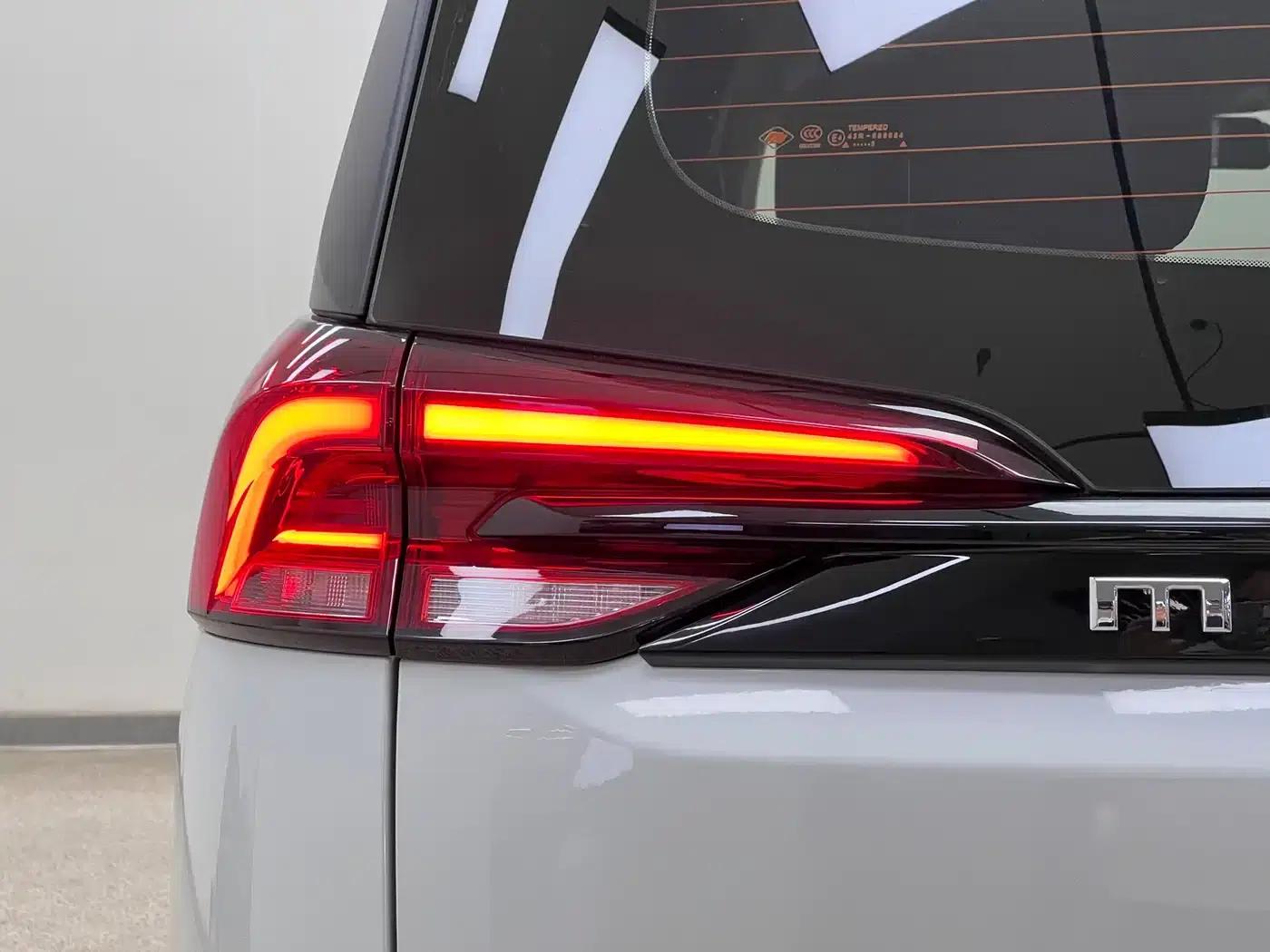 Maxus G50 Plug-in Hybrid 2025 Navigator Edition — миниатюра 11
