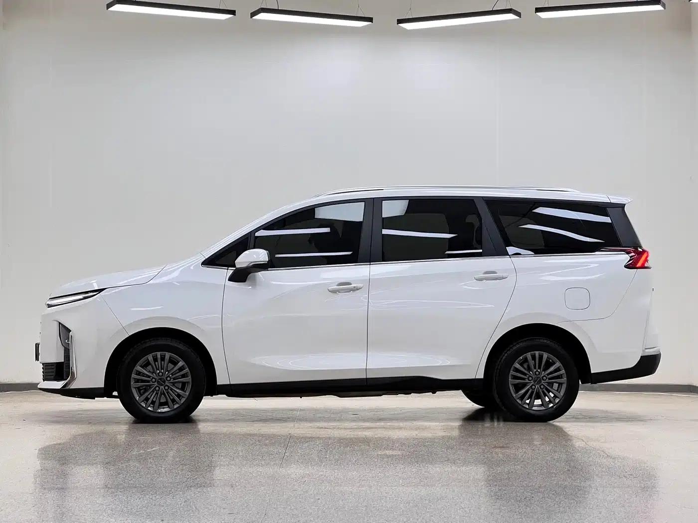 Maxus G50 Plug-in Hybrid 2025 Navigator Edition — миниатюра 4
