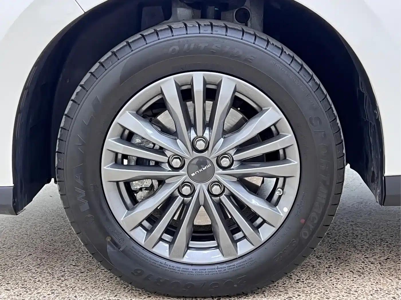 Maxus G50 Plug-in Hybrid 2025 Navigator Edition — миниатюра 9