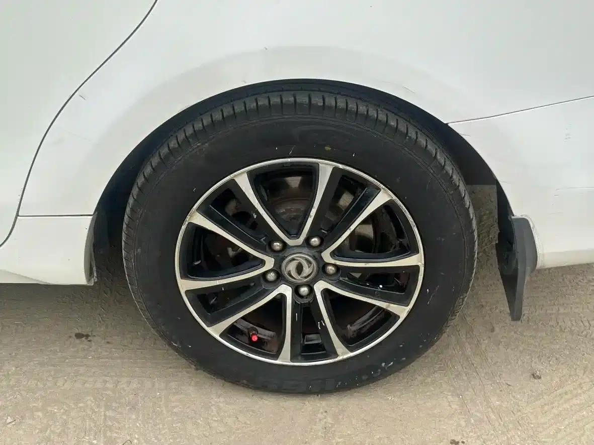 Fengxing S500 2016 Model 1.6L Manual Premium Edition — миниатюра 20