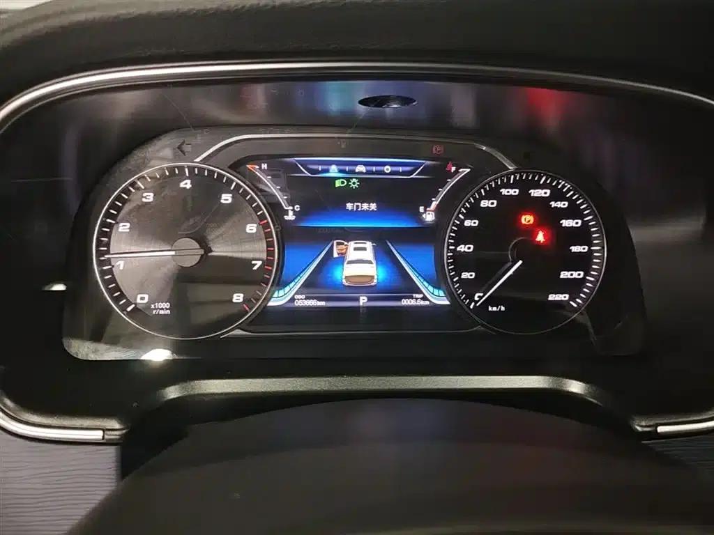 Fengxing M7 2022 Leading Edition 2.0T Automatic Marquis Version — миниатюра 11