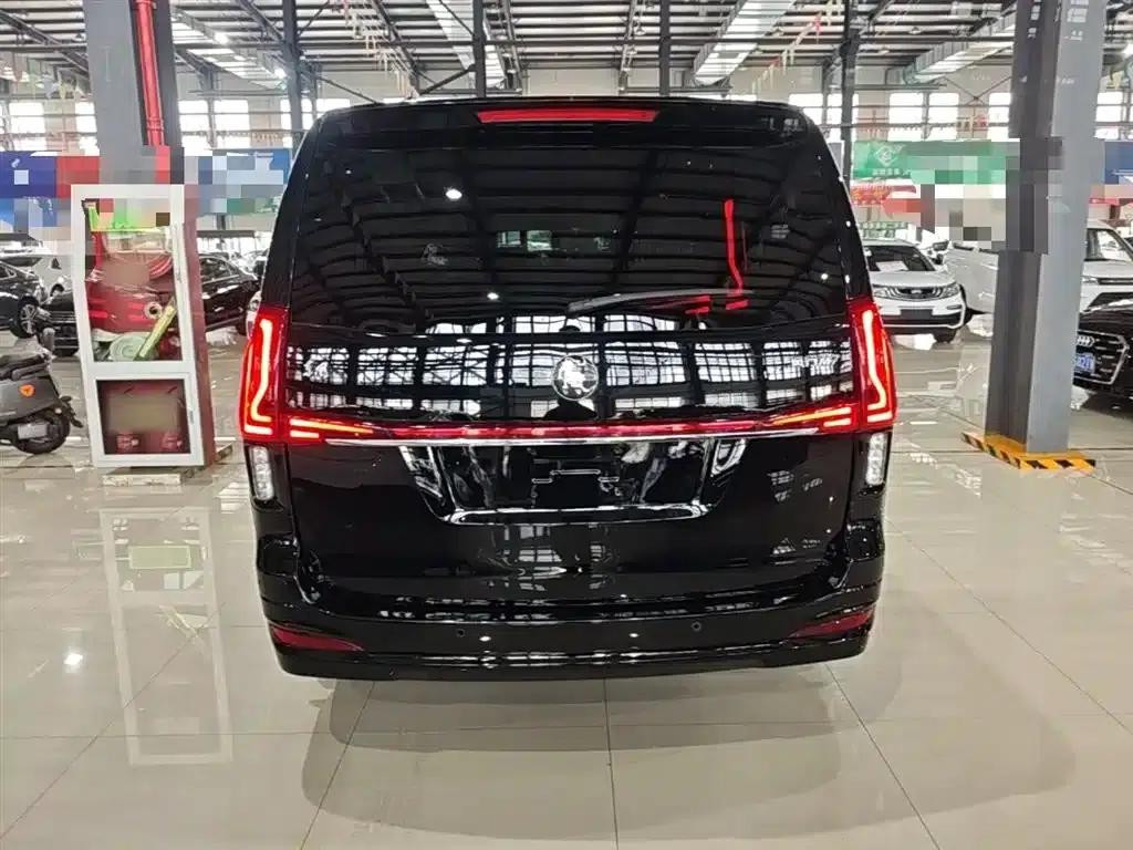 Fengxing M7 2022 Leading Edition 2.0T Automatic Marquis Version — миниатюра 5