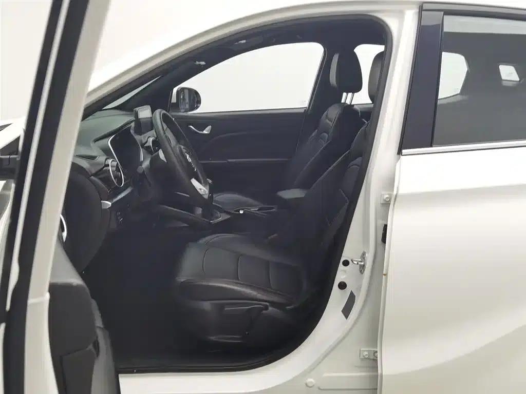 Fengguang 500 2022 Model 1.5L Manual Enjoyment Edition — миниатюра 10