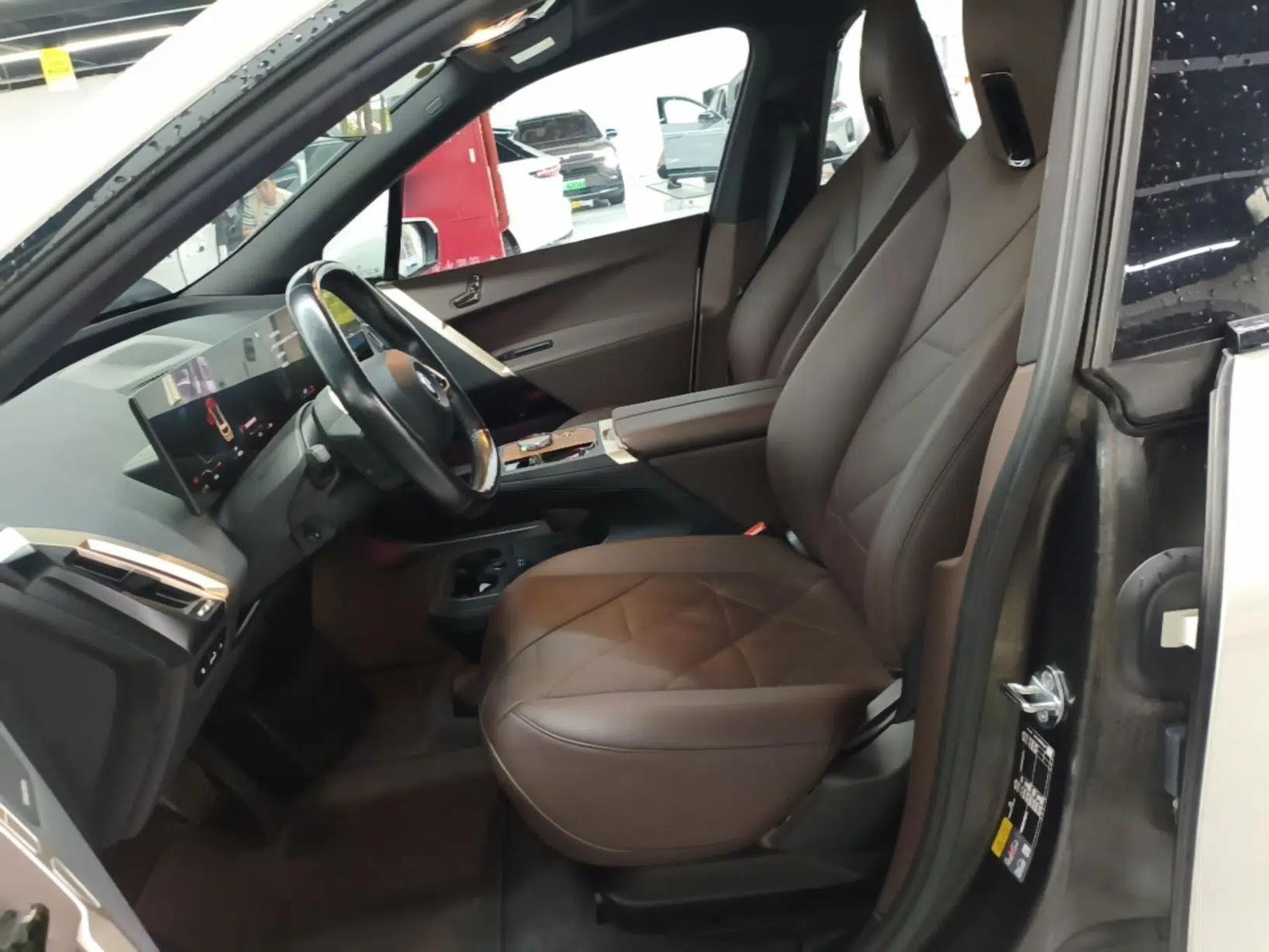 BMW iX 2022 xDrive40 — миниатюра 17