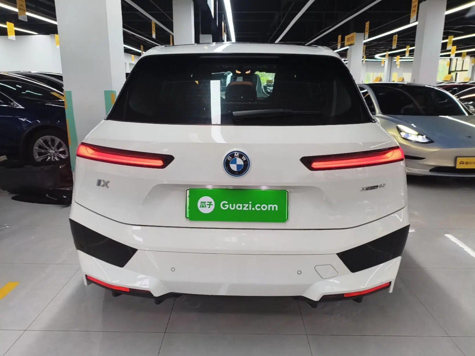 BMW iX 2022 xDrive40 — миниатюра 3