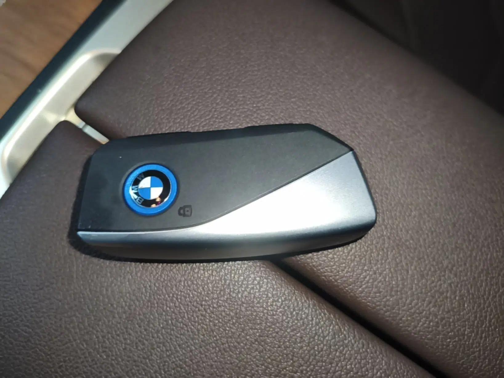 BMW iX 2022 xDrive40 — миниатюра 22