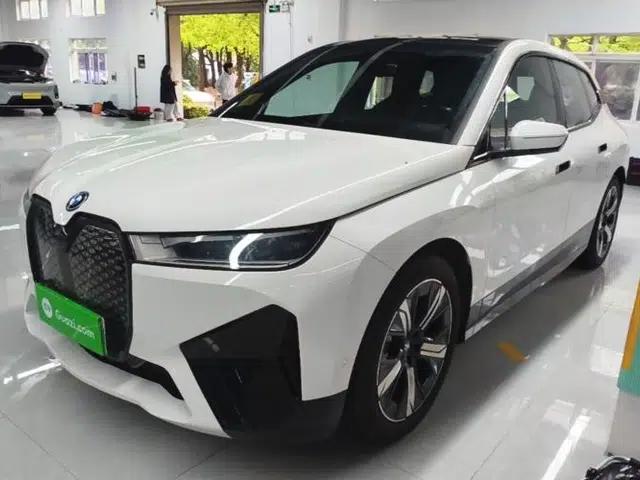 BMW iX 2022 xDrive40