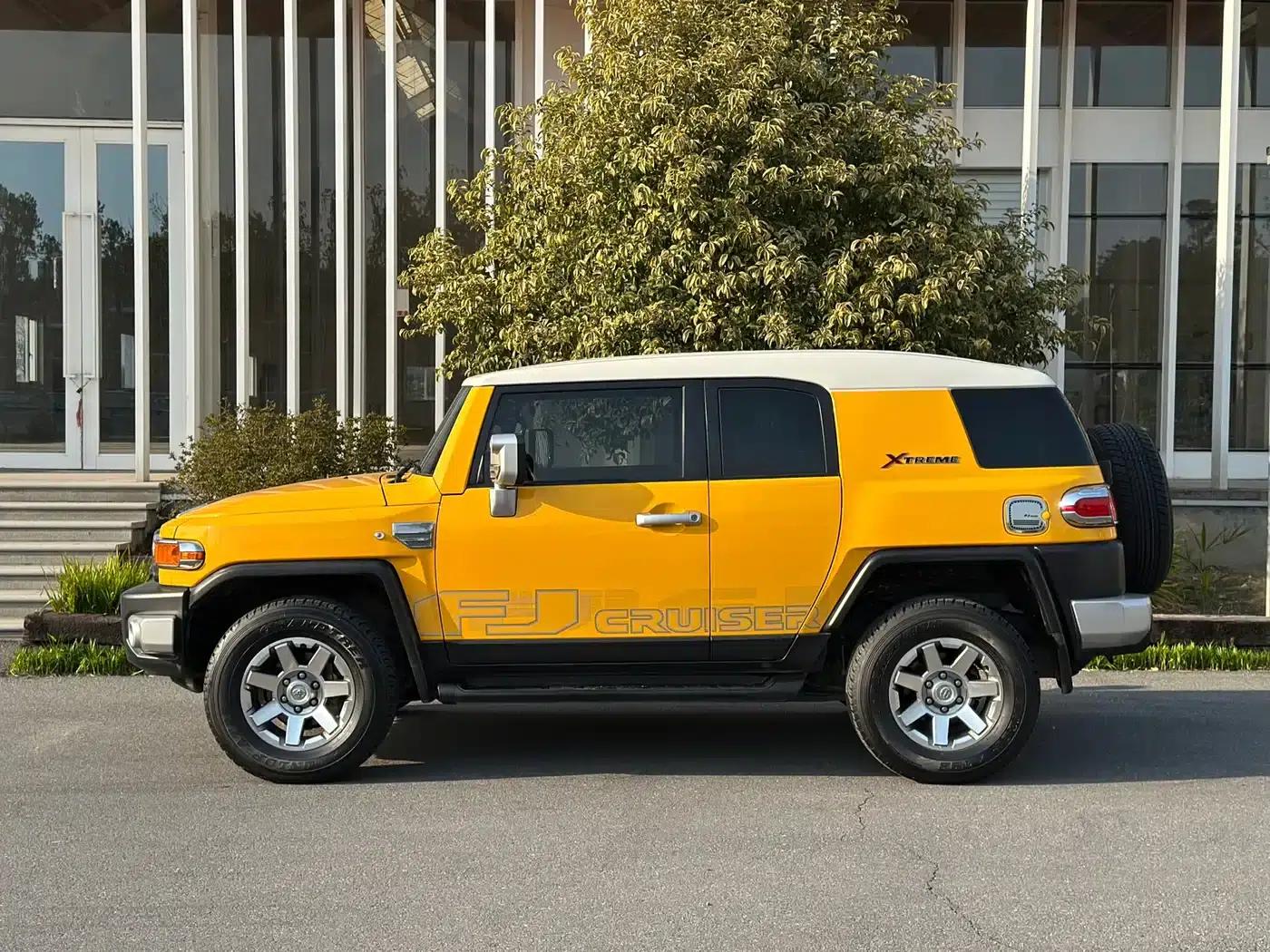 2019 FJ Cruiser 4.0L Extreme Sport Edition — миниатюра 2