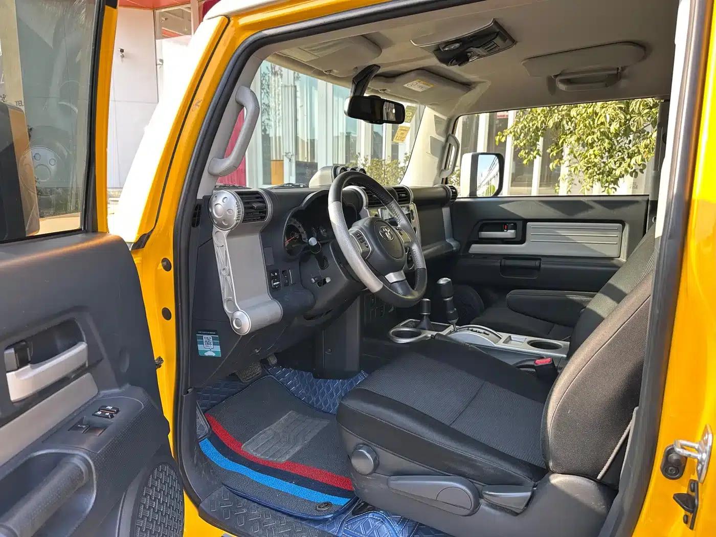 2019 FJ Cruiser 4.0L Extreme Sport Edition — миниатюра 7