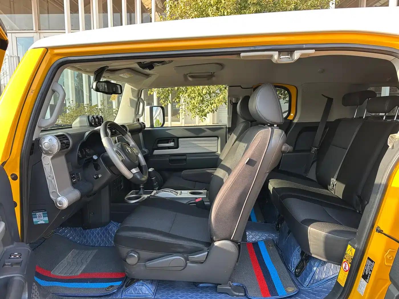 2019 FJ Cruiser 4.0L Extreme Sport Edition — миниатюра 8
