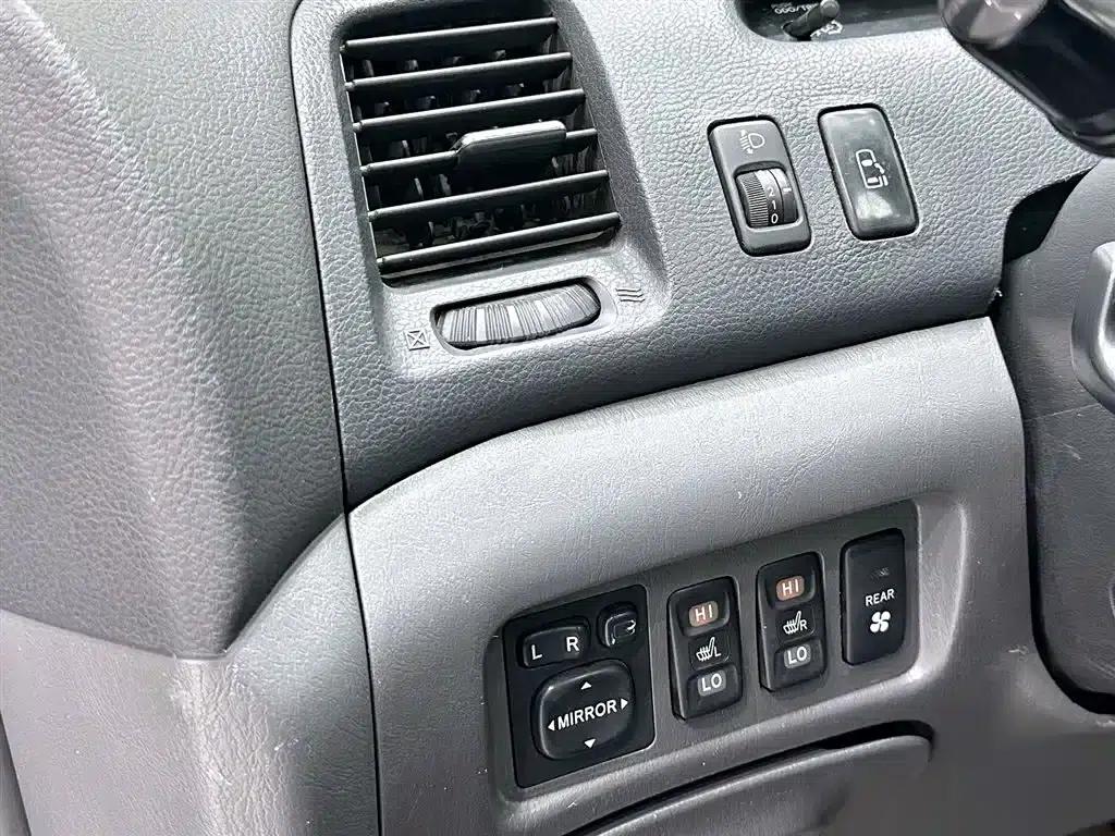 2006 Previa 2.4L 7-seater standard edition — миниатюра 16