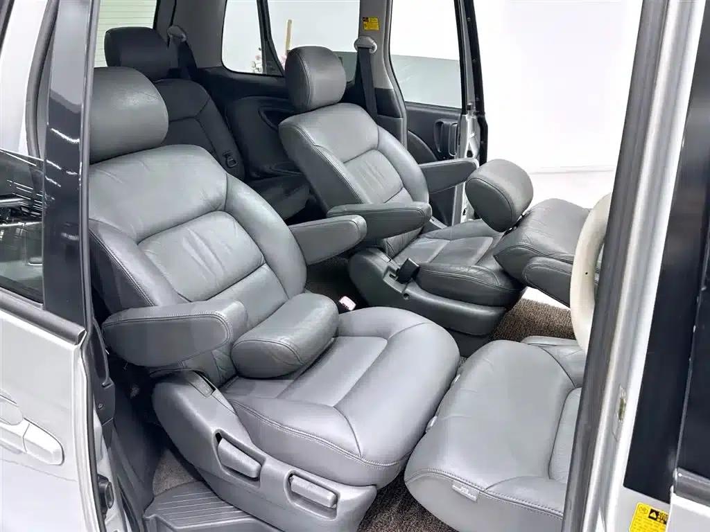2006 Previa 2.4L 7-seater standard edition — миниатюра 10