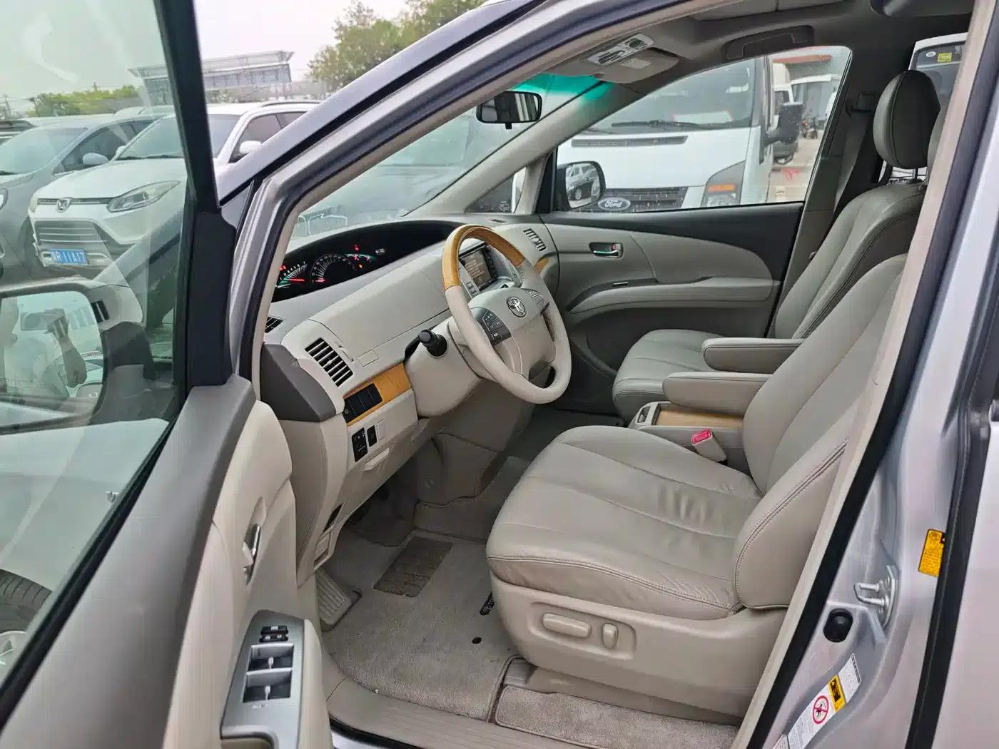 2007 Previa 3.5L 7-seater Luxury — миниатюра 6