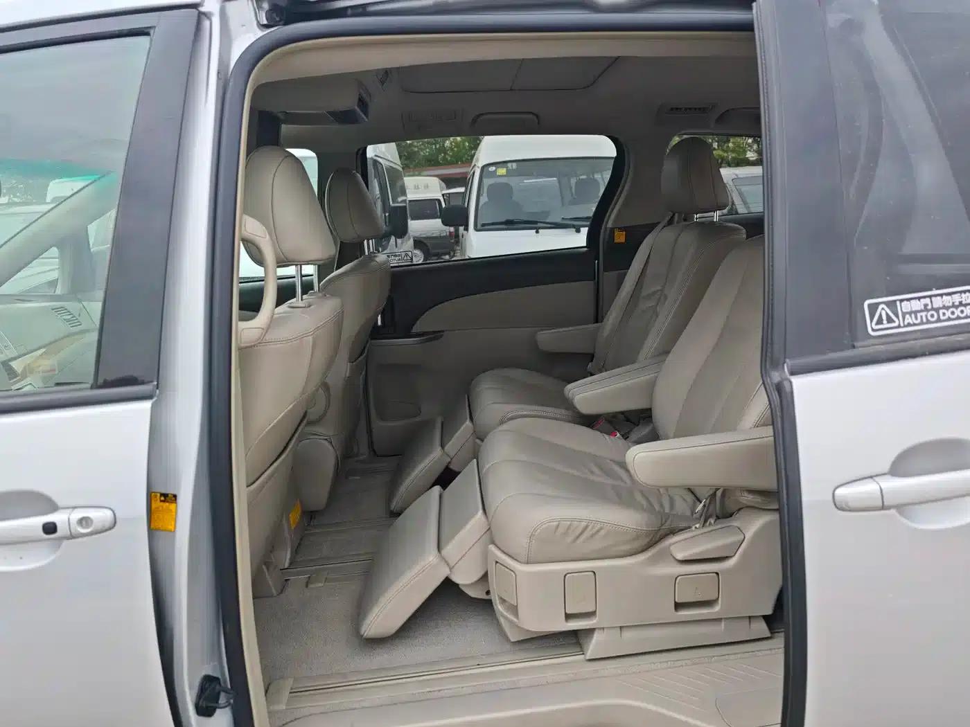 2007 Previa 3.5L 7-seater Luxury — миниатюра 7
