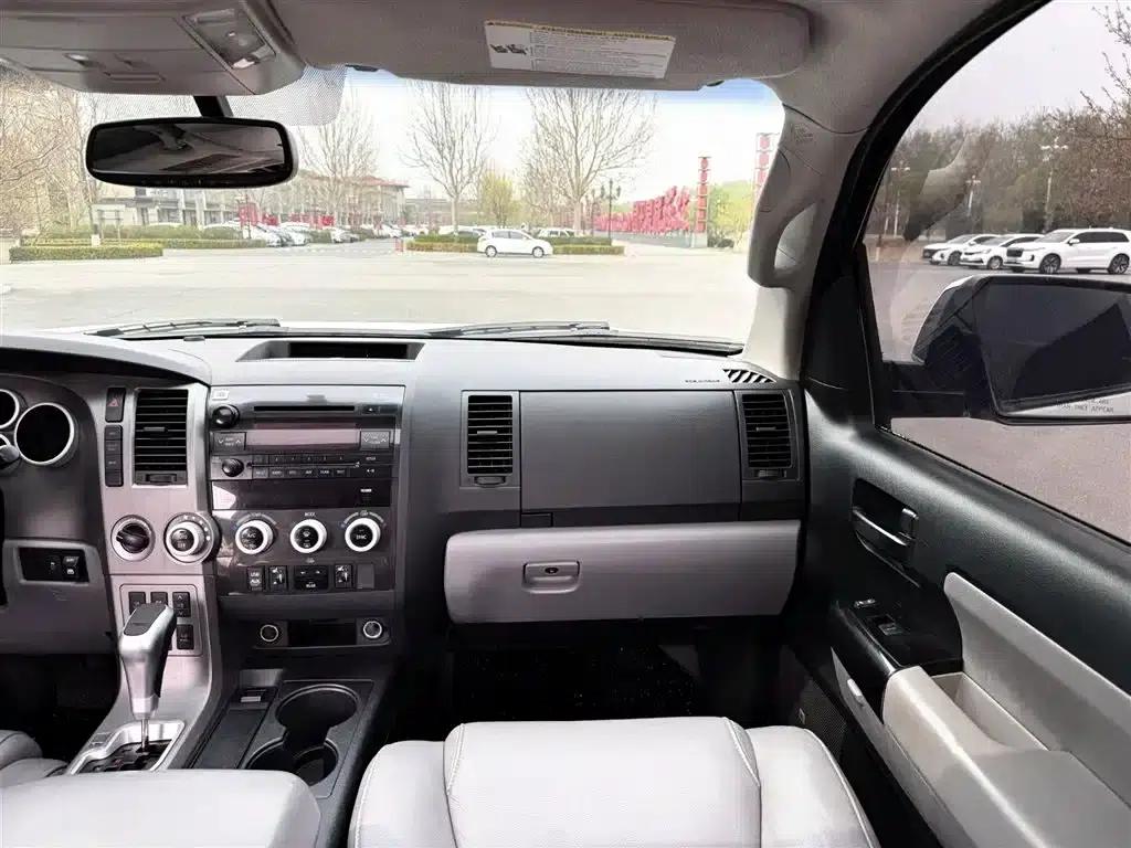 Sequoia 2016 5.7L Hennessy Edition — миниатюра 13