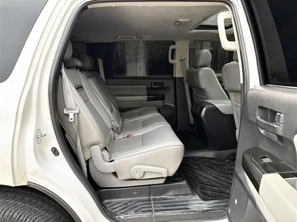 Sequoia 2016 5.7L Hennessy Edition — миниатюра 15