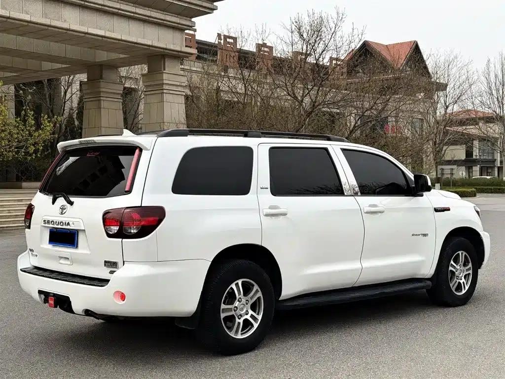 Sequoia 2016 5.7L Hennessy Edition — миниатюра 17