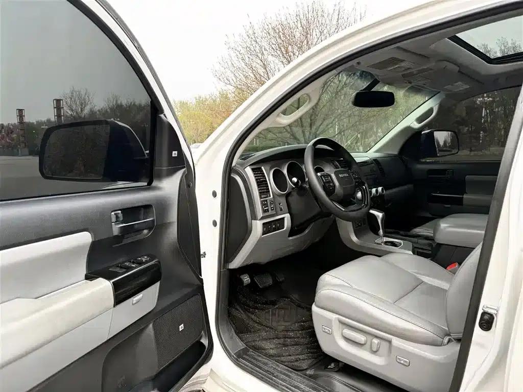 Sequoia 2016 5.7L Hennessy Edition — миниатюра 5