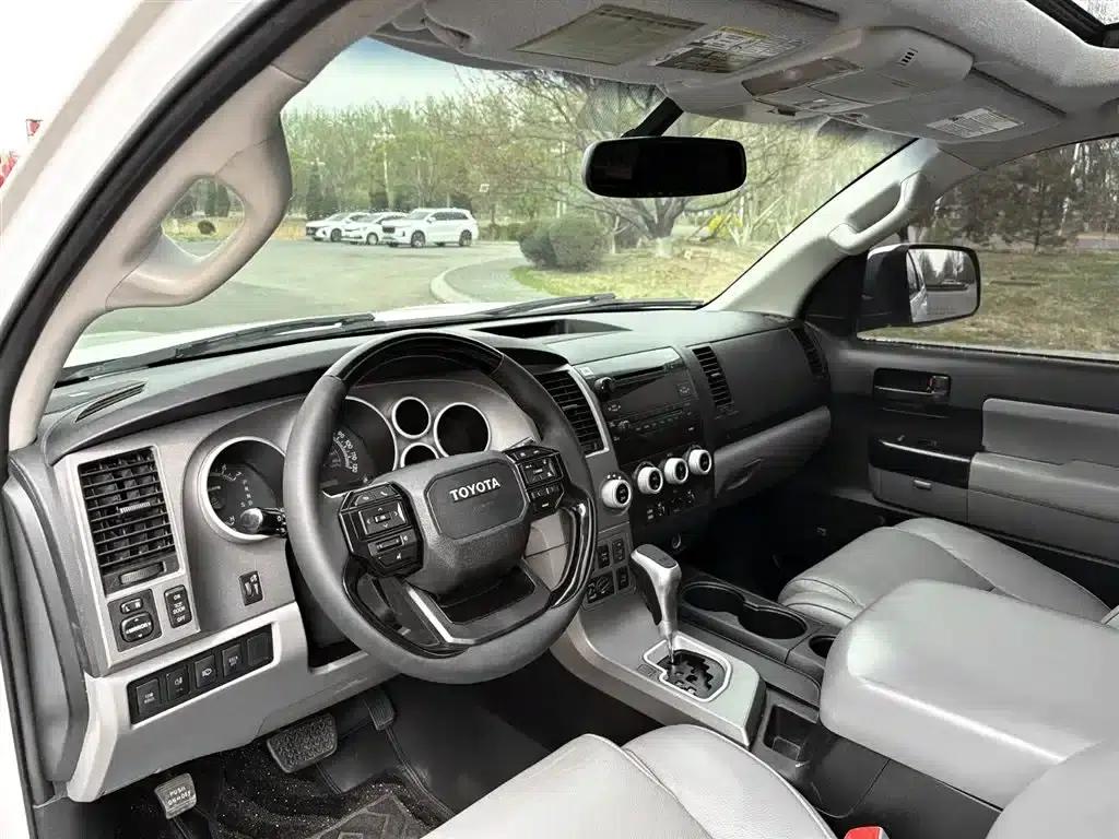 Sequoia 2016 5.7L Hennessy Edition — миниатюра 6