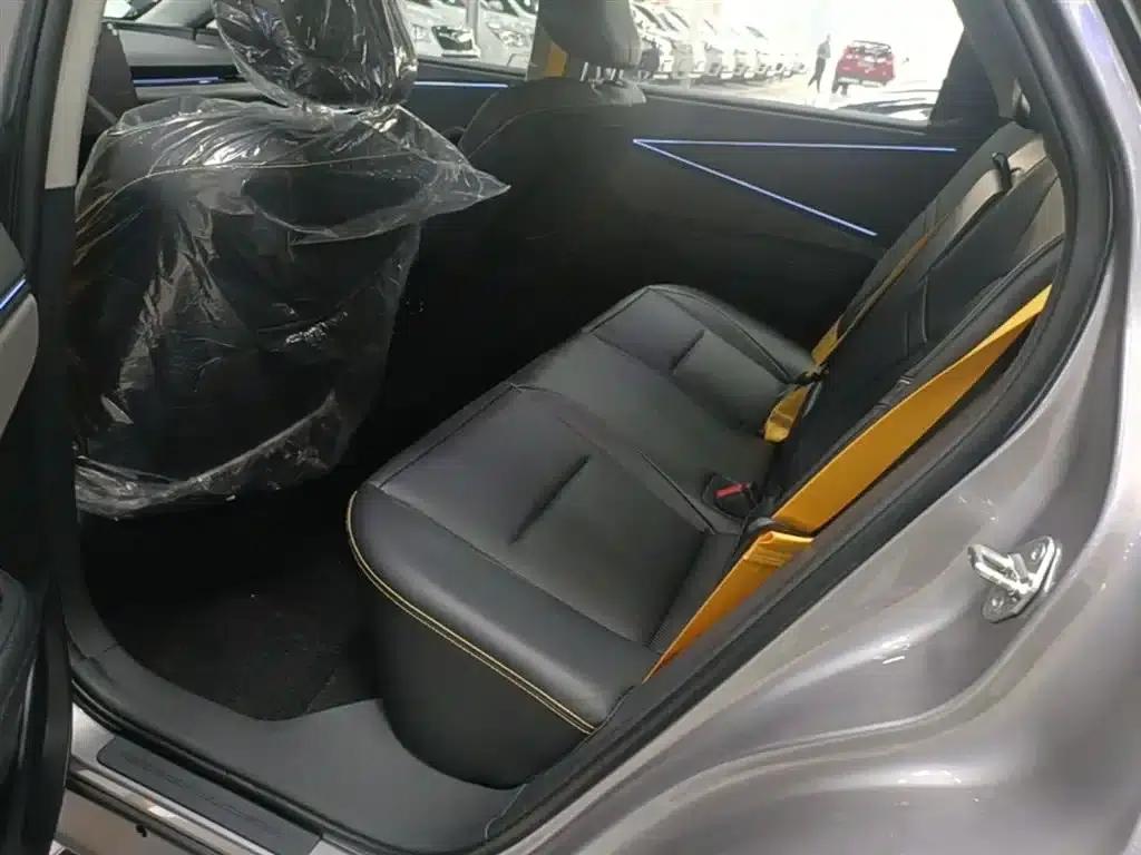 Toyota BZ5 2025 550 PRO — миниатюра 17