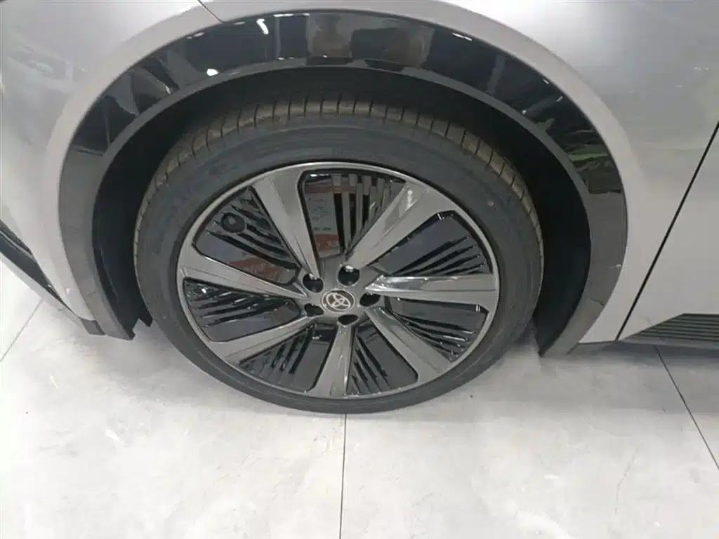 Toyota BZ5 2025 550 PRO — миниатюра 23