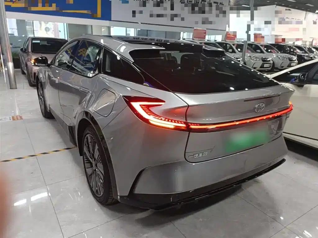 Toyota BZ5 2025 550 PRO — миниатюра 5