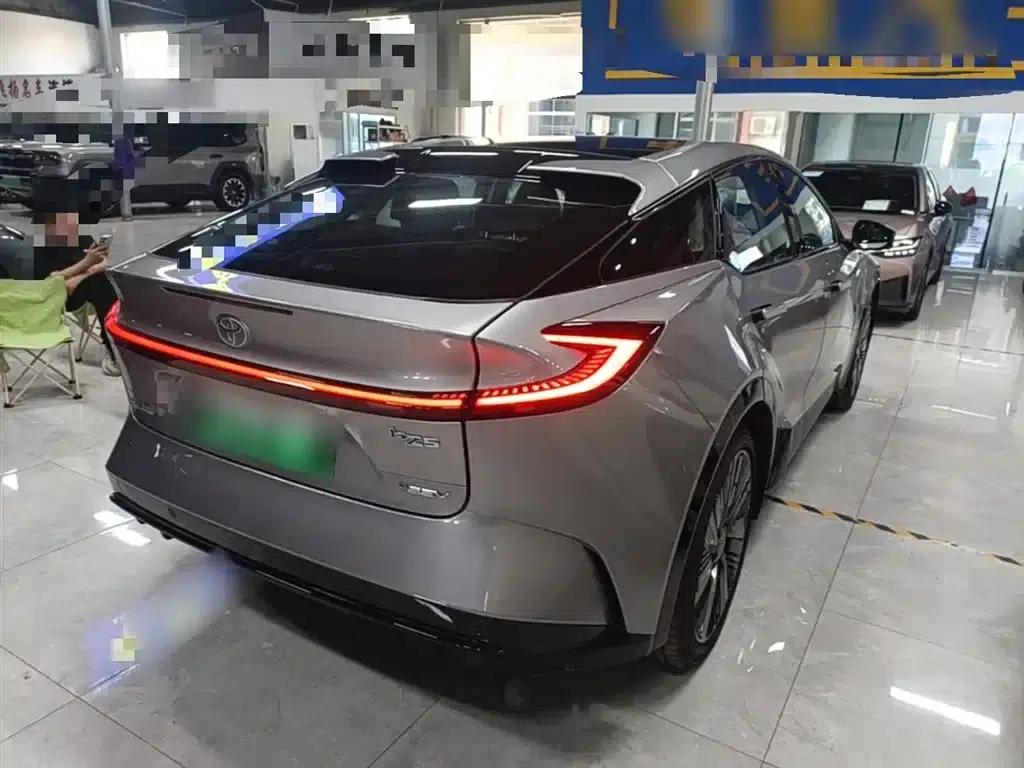 Toyota BZ5 2025 550 PRO — миниатюра 7