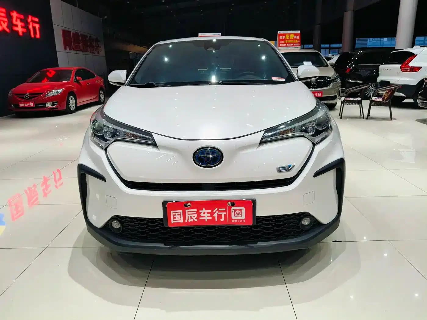 Toyota C-HR EV 2020 Luxury Sunroof Edition — миниатюра 2