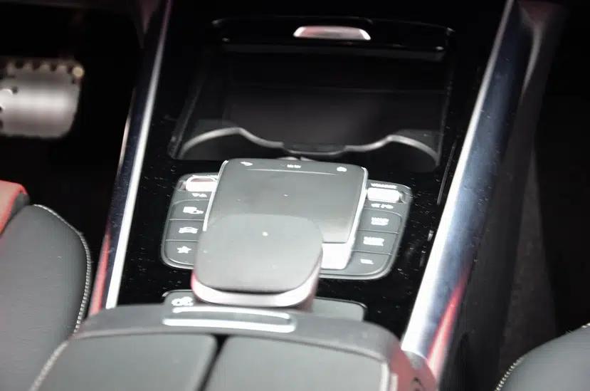 Mercedes-Benz GLA AMG 2022 AMG GLA 35 4MATIC — миниатюра 26