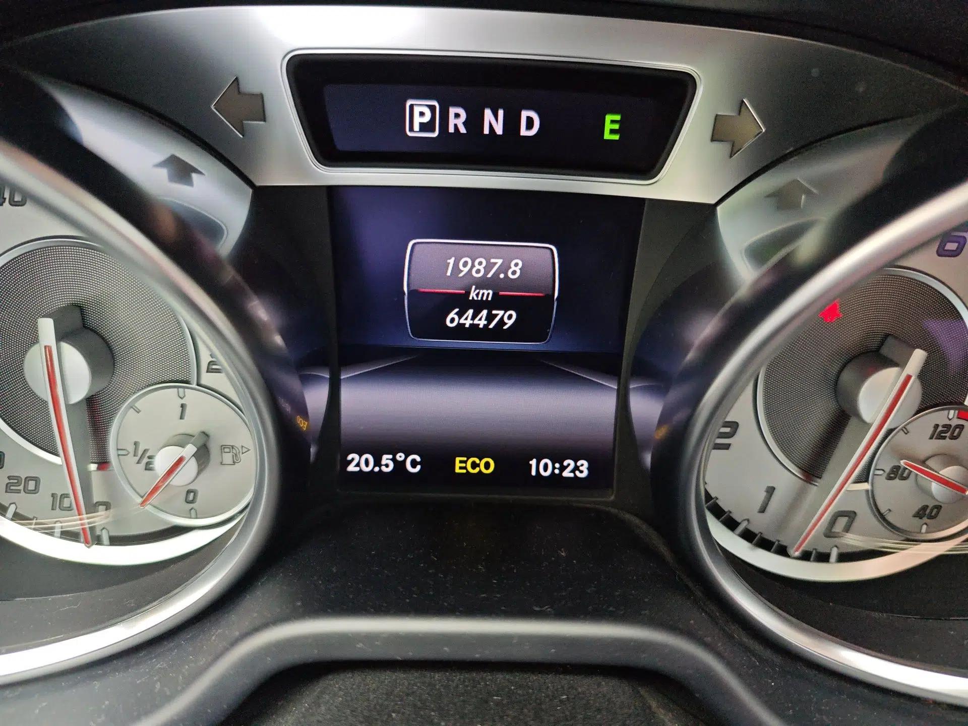 Mercedes-Benz SL-Class 2013 SL 350 Fashion Model — миниатюра 11